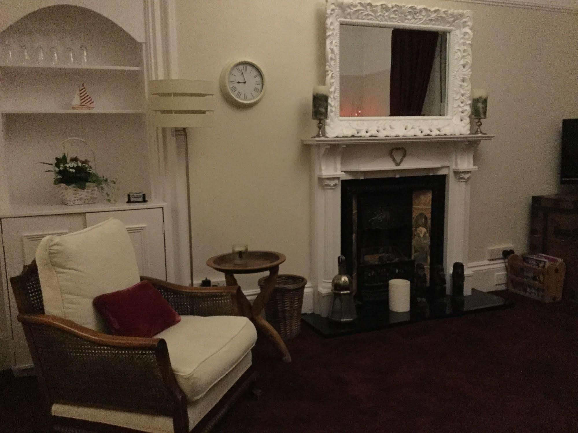Craggallan Guest House Ayr Eksteriør billede